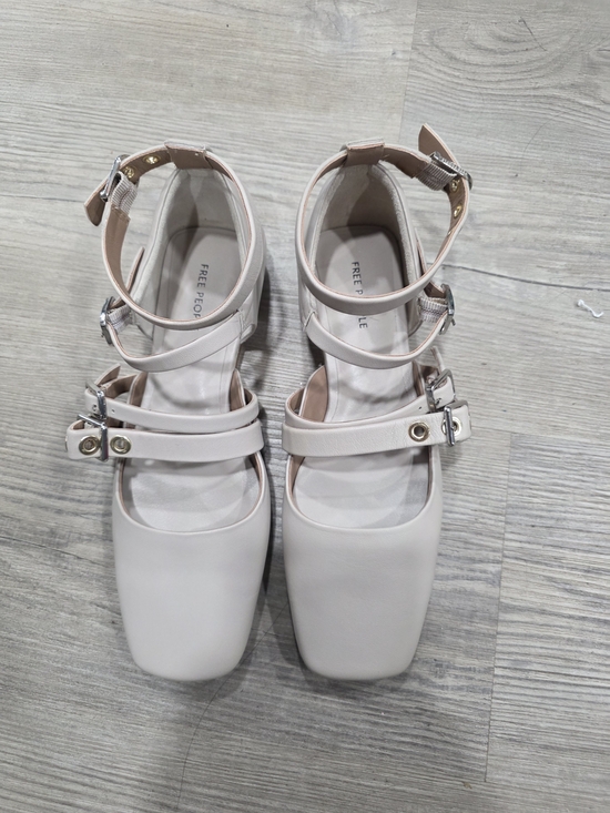 Free People Shoes - Free People Hart Flat in the beige/cafe colorway